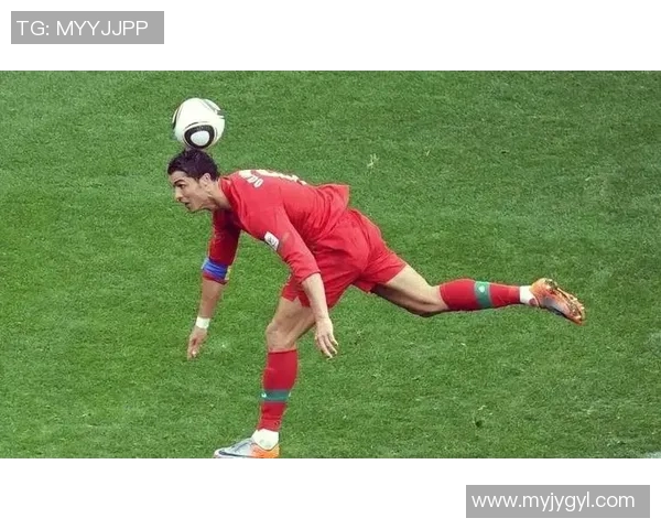 灯光绘制足球传奇C罗的精彩瞬间与辉煌成就